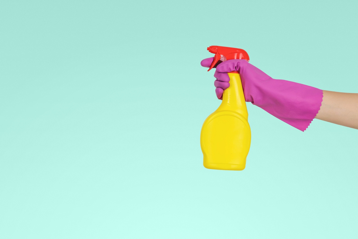 cleaning spray